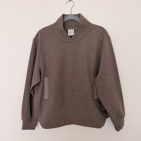 Varley - Set of Chaucer Jogger and Ellington Top - Picture 4 of 9